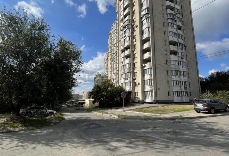 Пропонується до продажу 3 кімн. квартира в Вознесенівськім районі, Набережна.