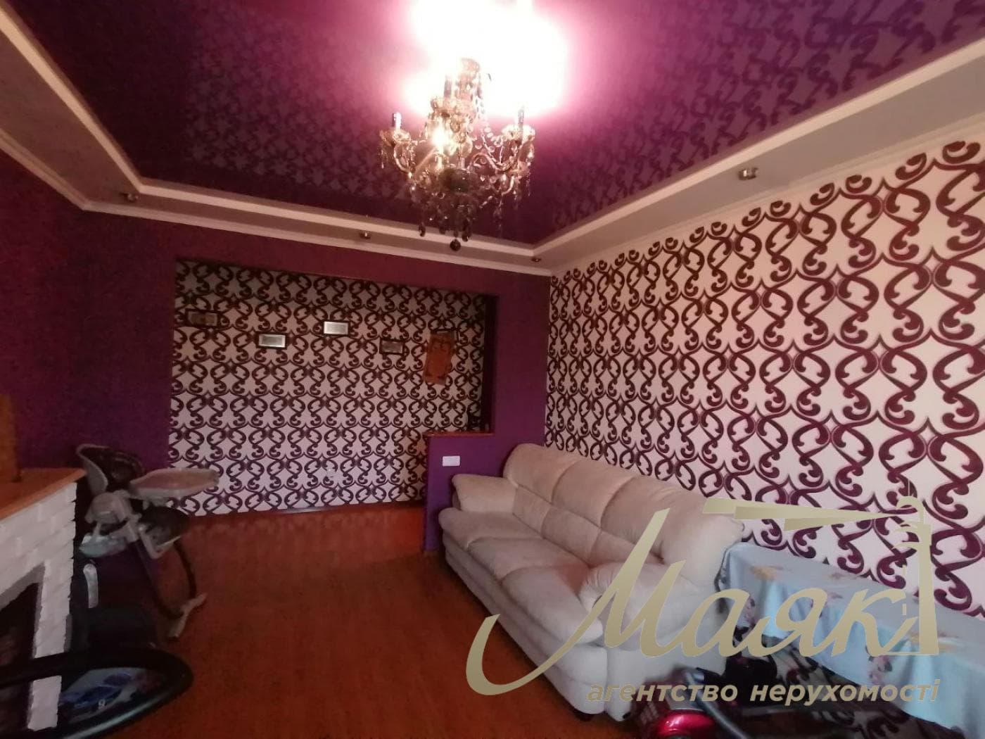 продам 3-к.кв.2/10,17-й мкрн.ул.Калнышевского