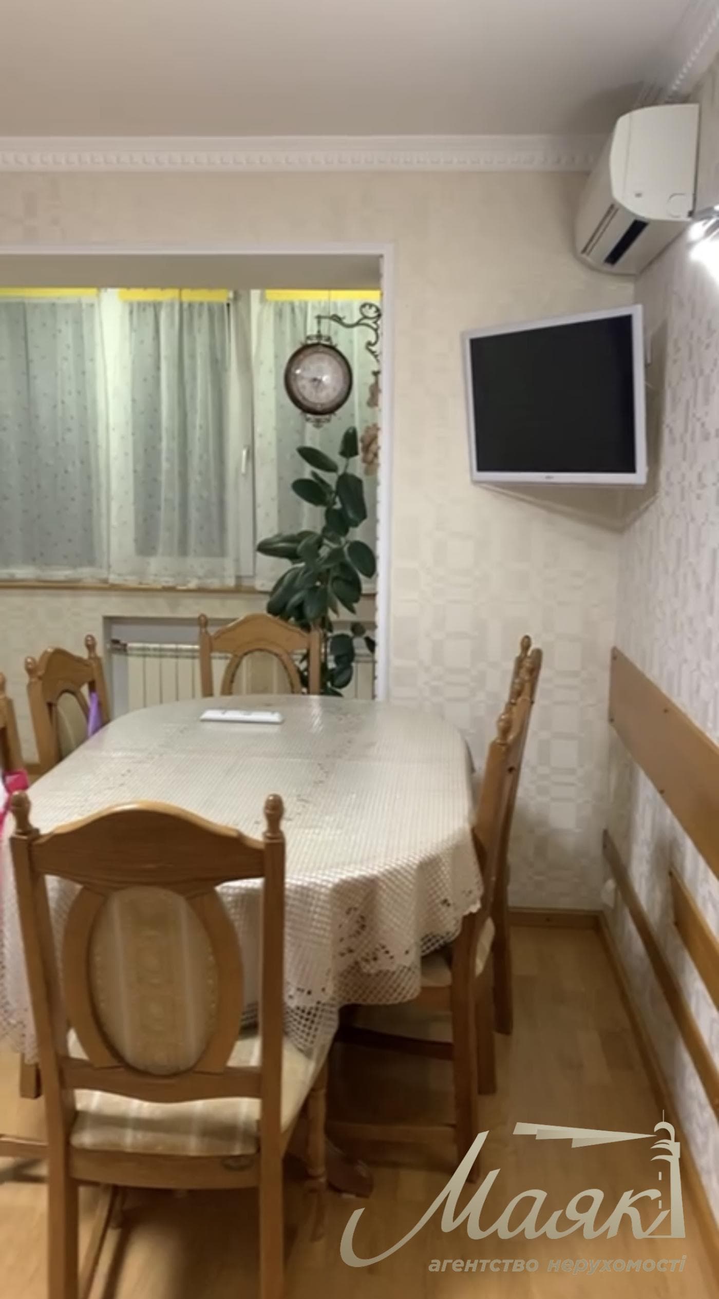 Оренда 3к квартири у новобудові вул.Святого Миколая + паркомісце