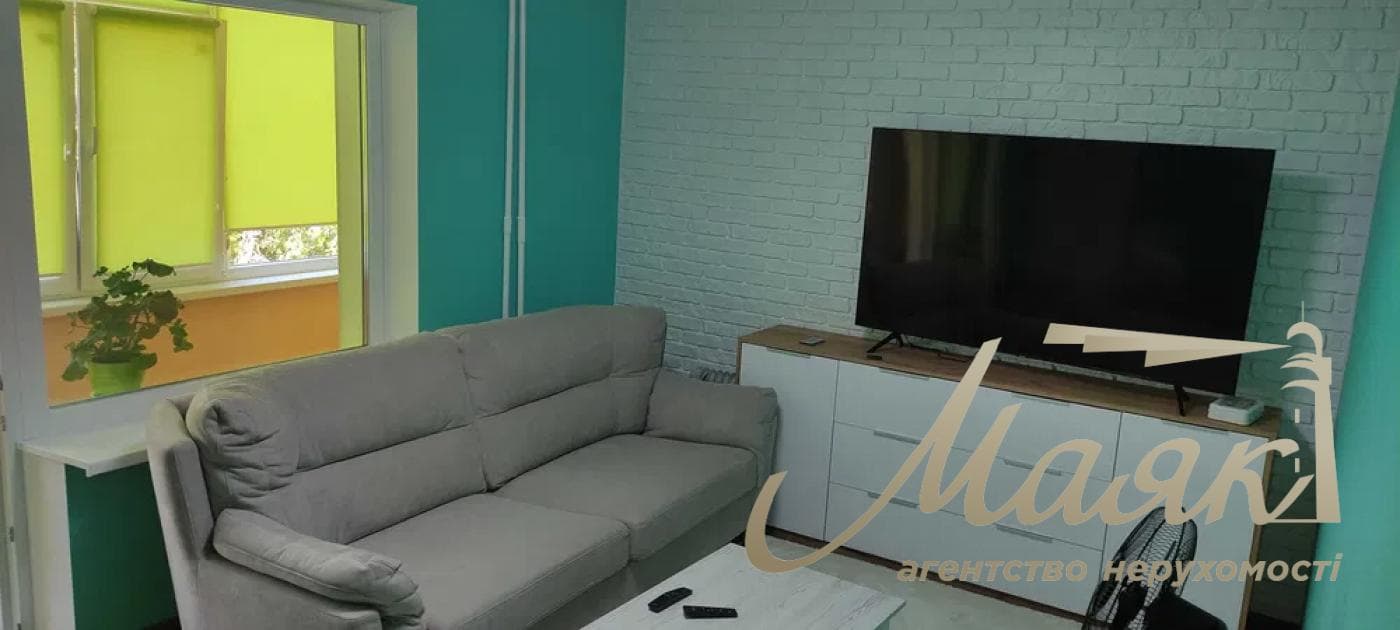 Продаж 1км квартири Дніпровський р-н