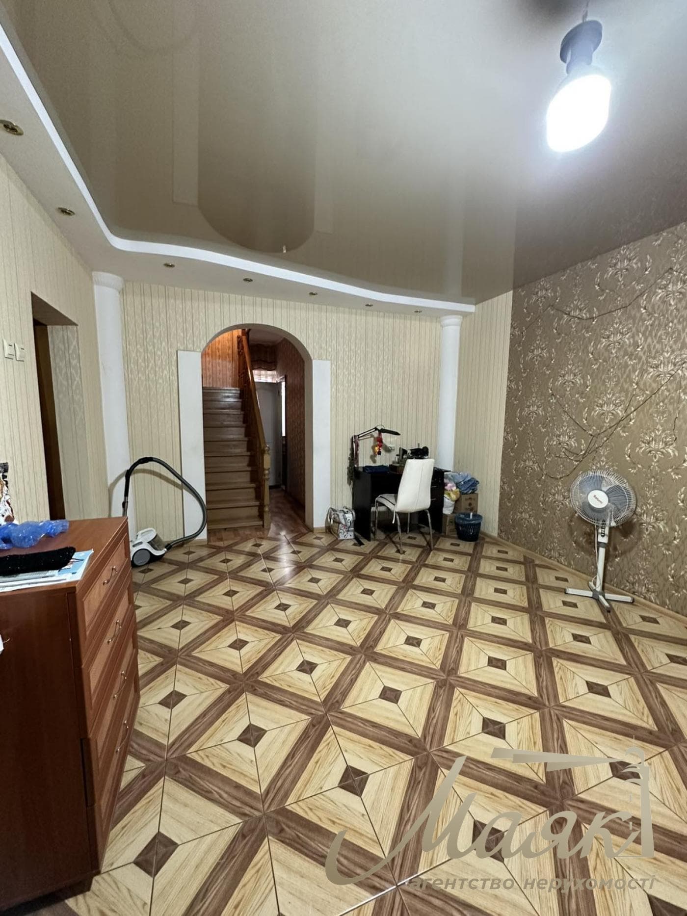 Продаж 2 поверхового будинку Бородинський мк-рн