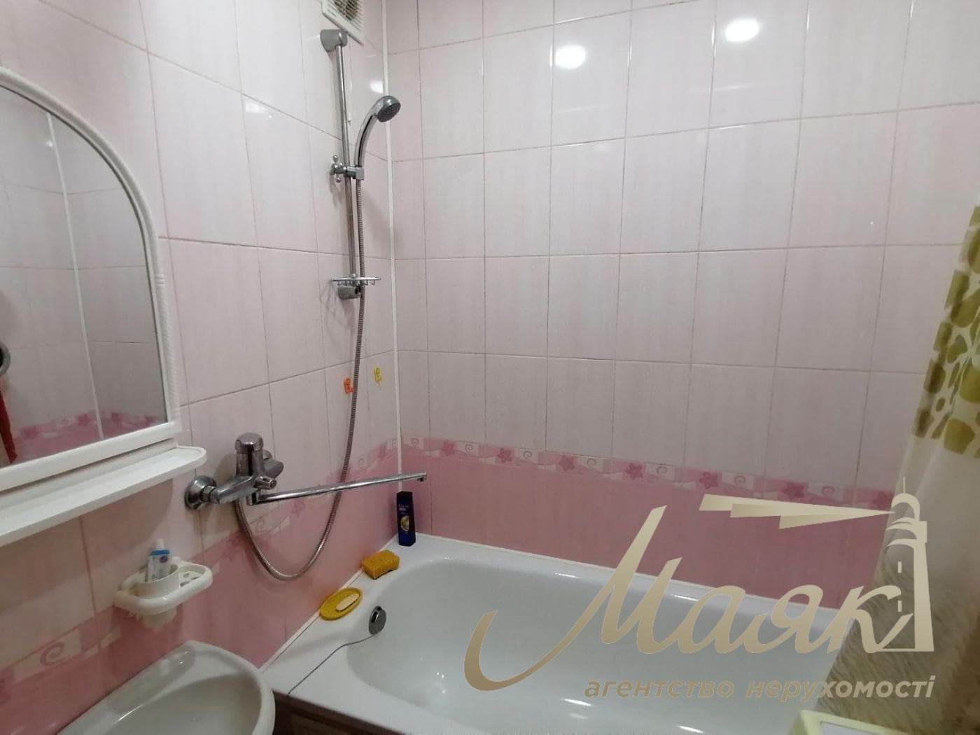 продам 2-к.кв.3/9,ул.Историческая,ост.ДК Заводской