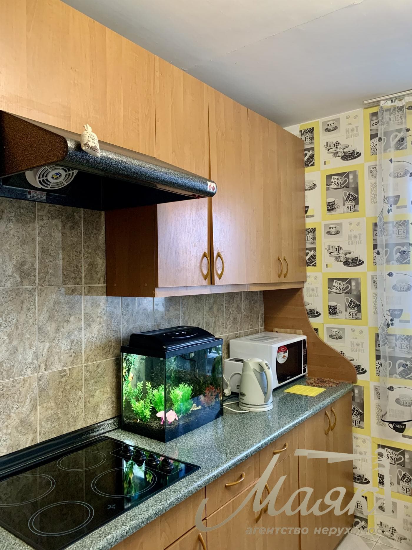 Продаж 2к кв на Бочарова з видом на парк СВІТЛО Є