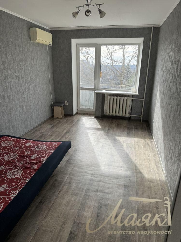 Продаж квартири у центрі міста 3/5