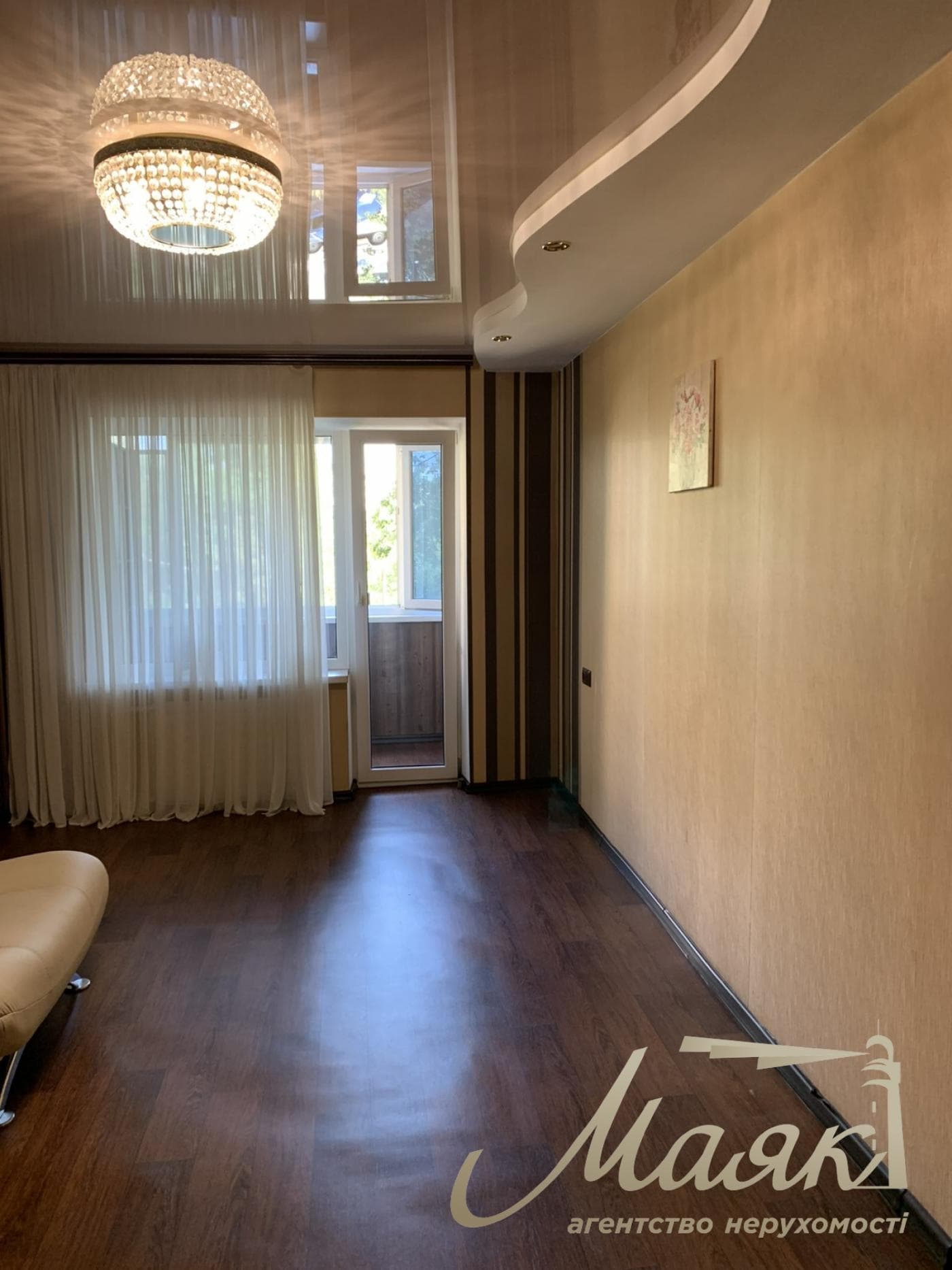 Продаж 3 кімнатної квартири Хортицький мк-рн