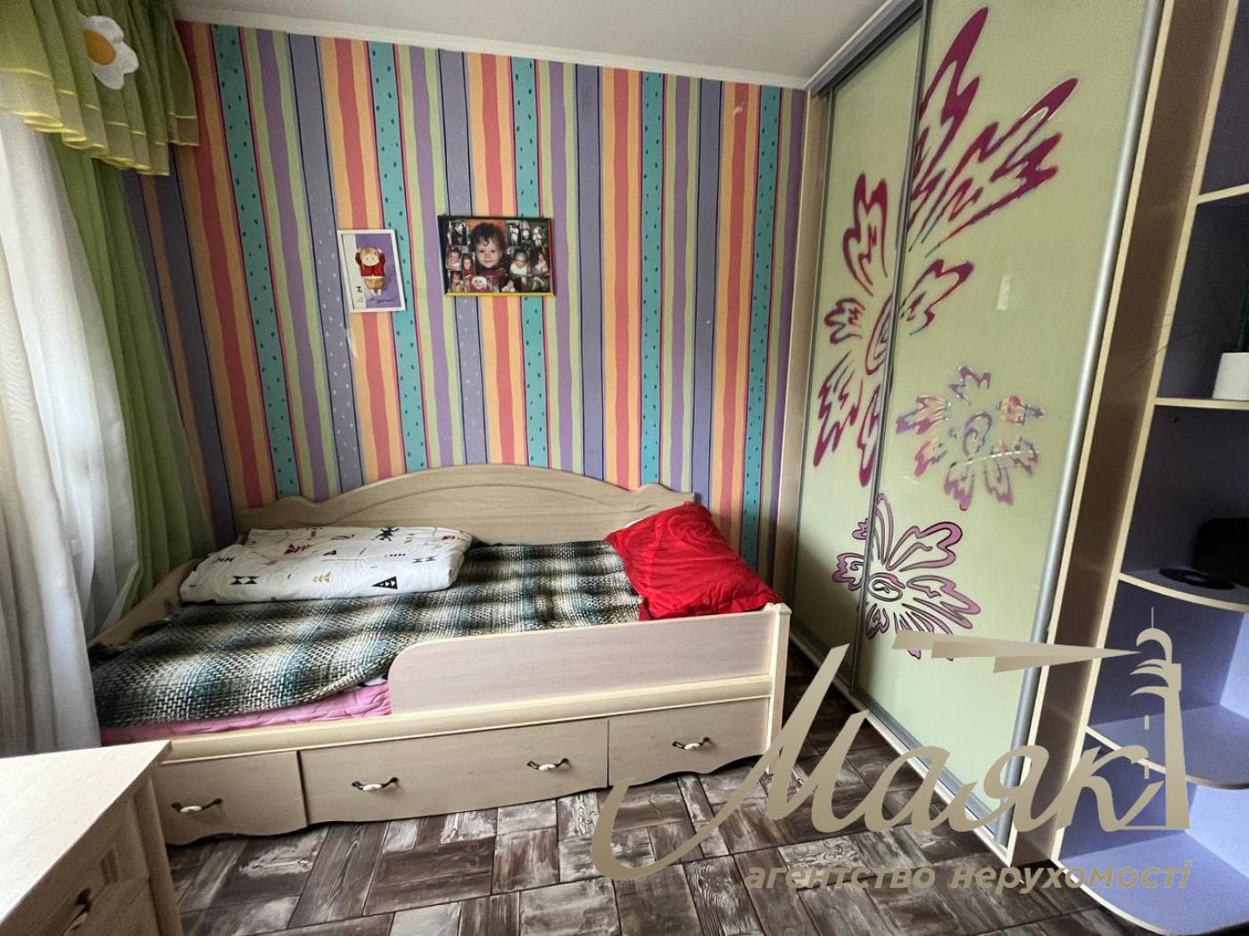 продам 3-к.кв.2/10,17-й мкрн.ул.Калнышевского