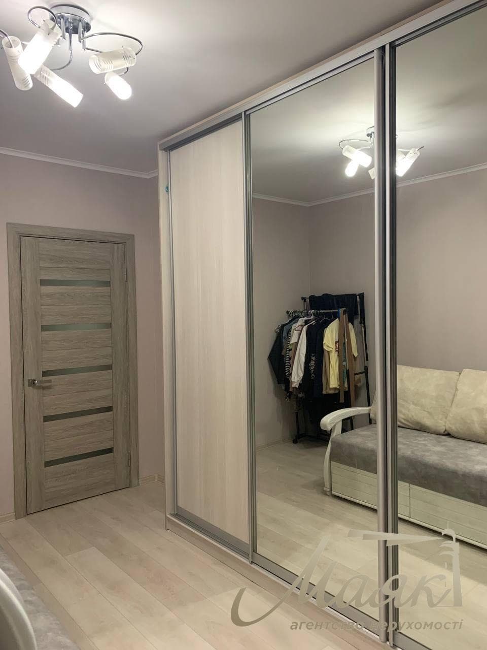 Продается 3-ком квартира, бул. Строителей