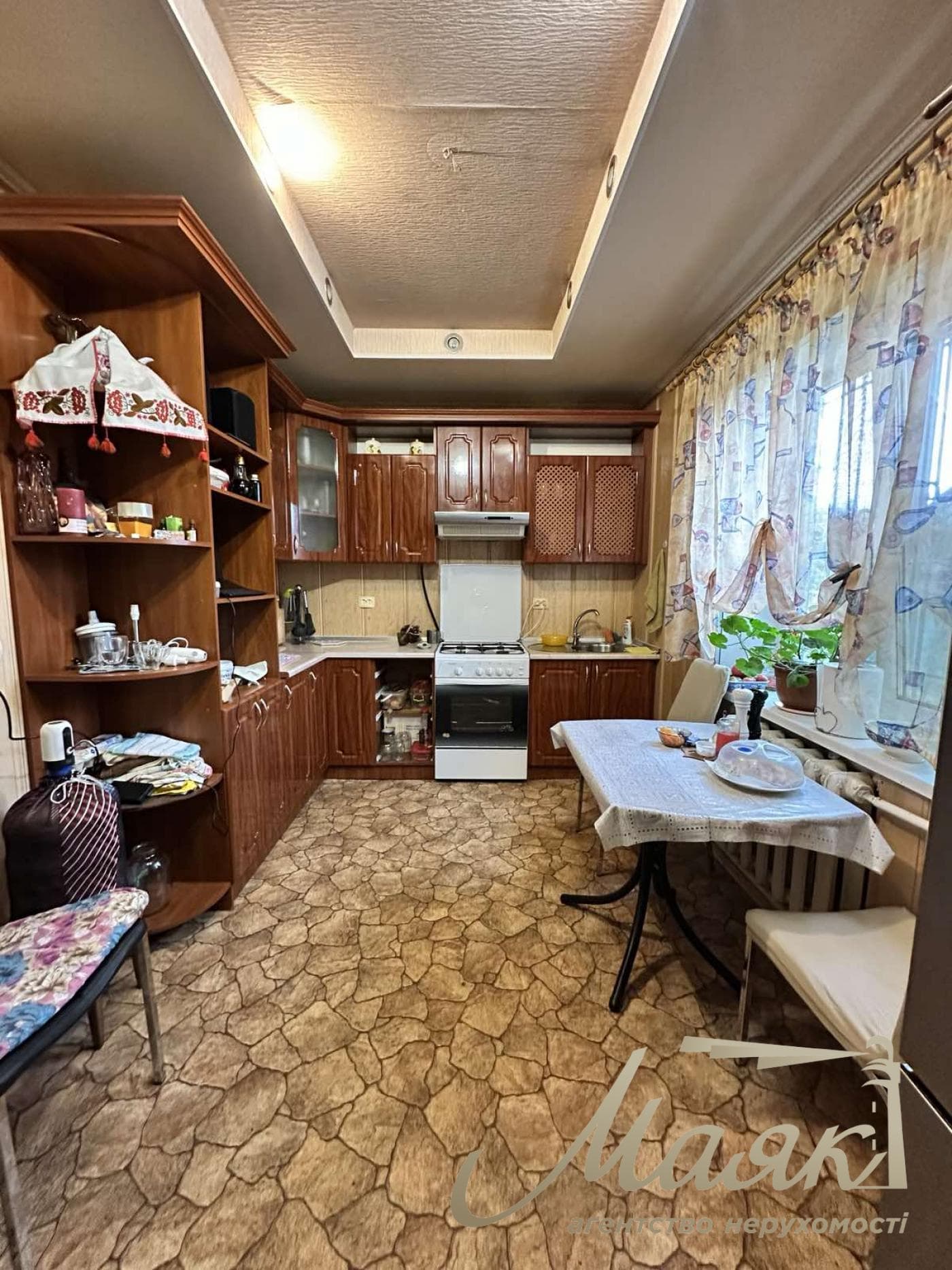 Продаж 2 поверхового будинку Бородинський мк-рн