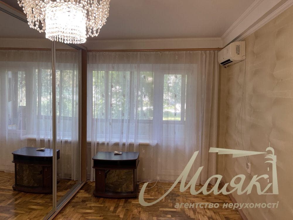 Продается 1-комн. квартира, пр. Юбилейный, район Амстора