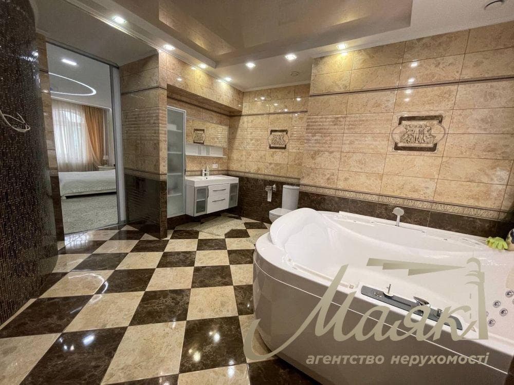 Досконалий. Комфортний. Стильний.