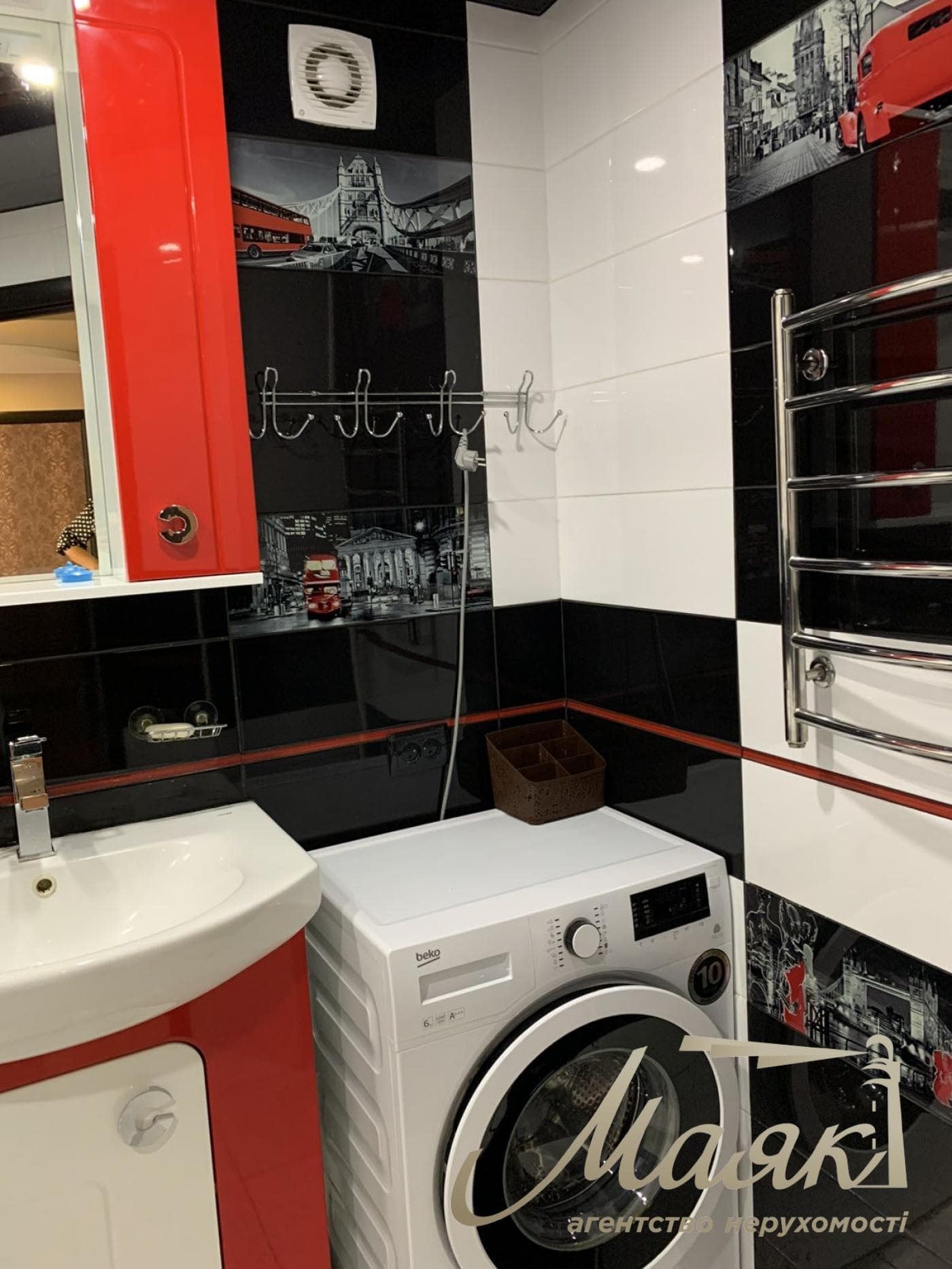 Продаж 3 кімнатної квартири Хортицький мк-рн