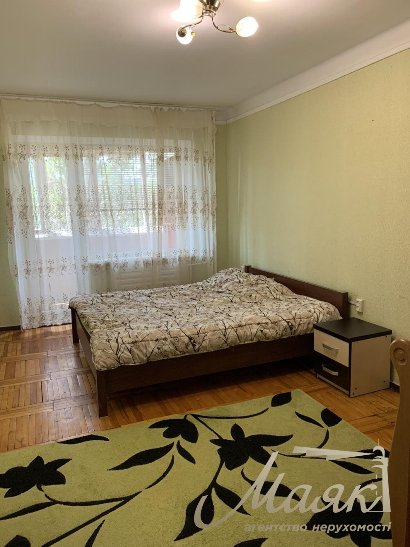 Продаж 3 кімнатної квартири Хортицький мк-рн