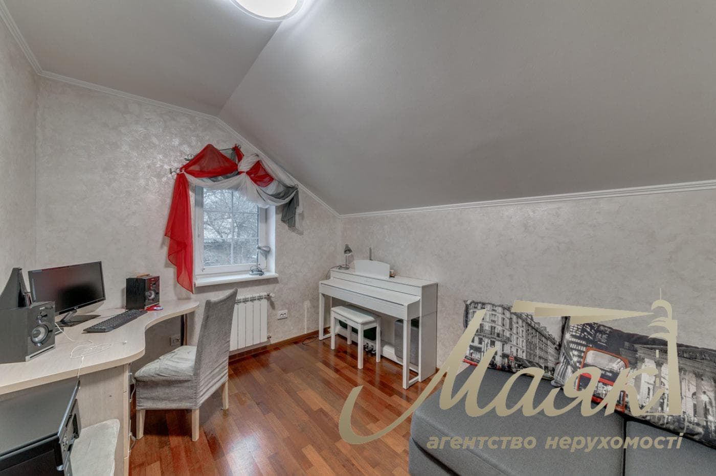 Продажа / Дом / бул. Гвардейский, Вознесеновский, Запорожье