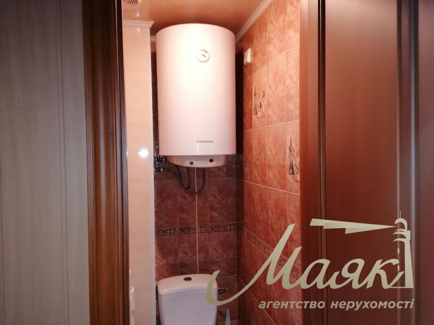 продам 3-к.кв.2/10,17-й мкрн.ул.Калнышевского