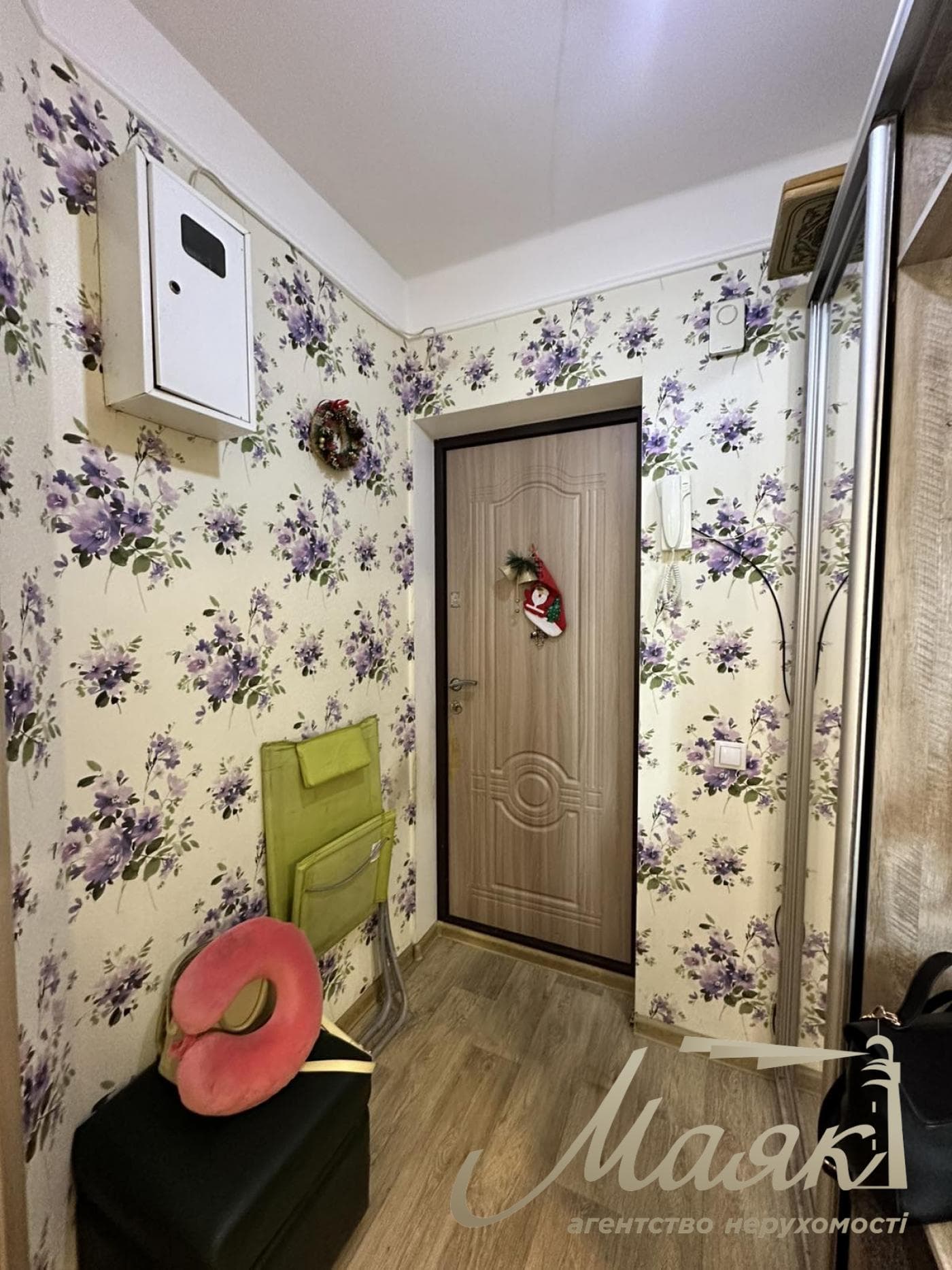 Продаж 2 кімнатної квартири в Комунарському мк-рні