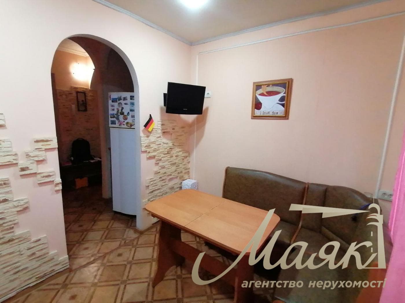 продам 2-к.кв.3/9,ул.Историческая,ост.ДК Заводской