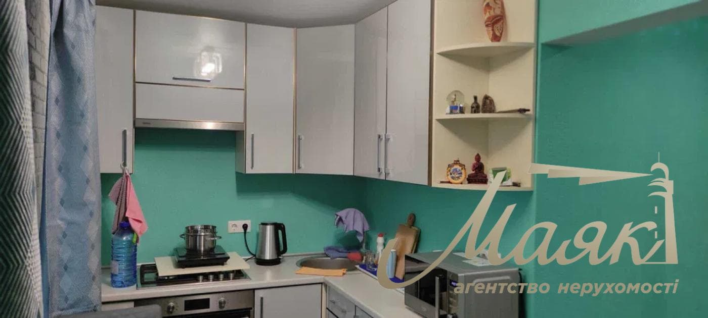 Продаж 1км квартири Дніпровський р-н