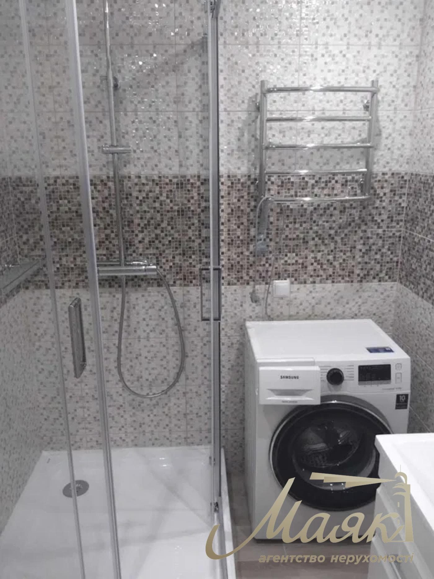 Продаж 1км квартири Дніпровський р-н