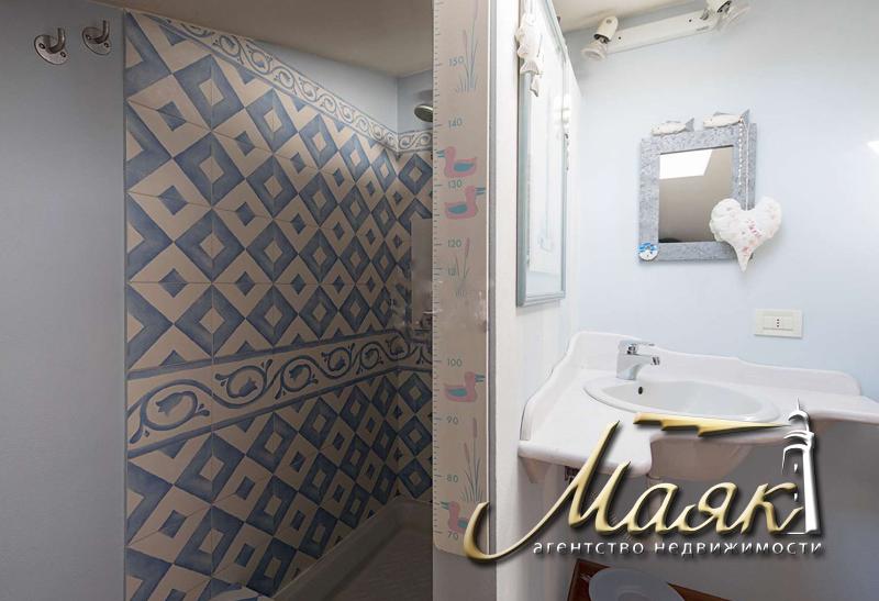 Вилла в Сан-феличе-дель-Бенако.