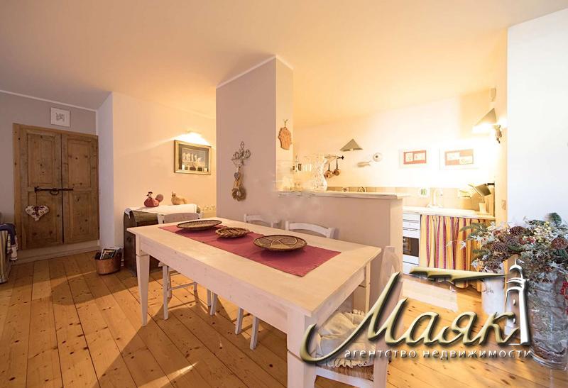 Вилла в Сан-феличе-дель-Бенако.