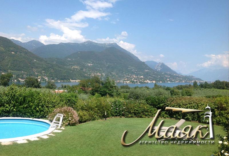 Вилла в Сан-феличе-дель-Бенако.