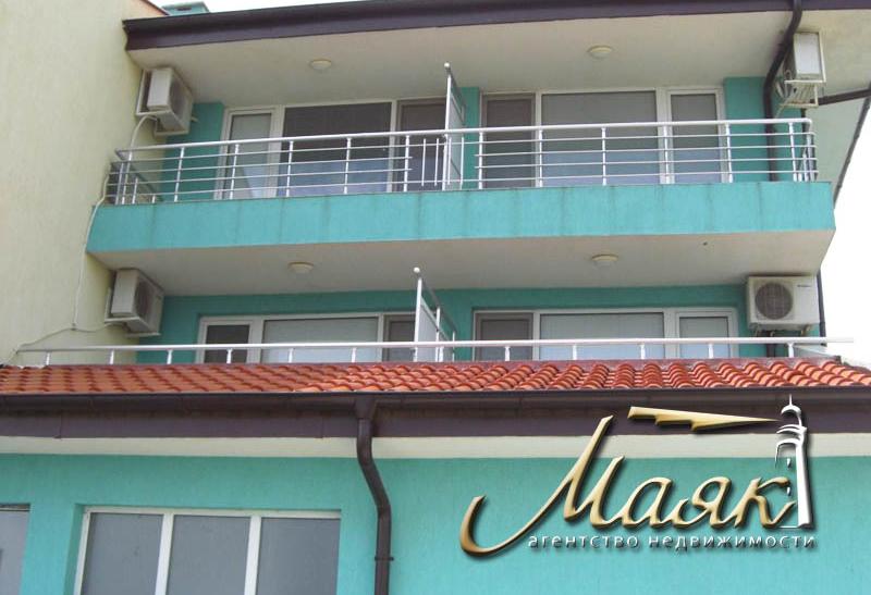 Предлагается к продаже меблированная студия в новом районе города Бургас - Сарафово