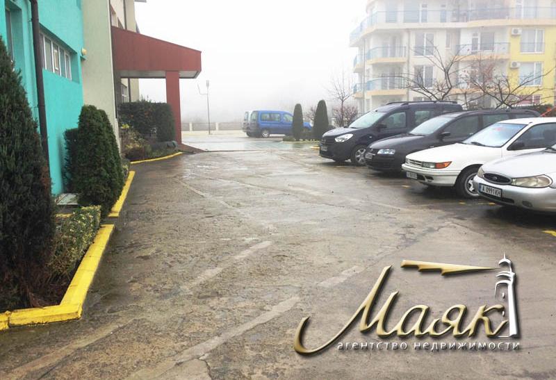 Предлагается к продаже меблированная студия в новом районе города Бургас - Сарафово