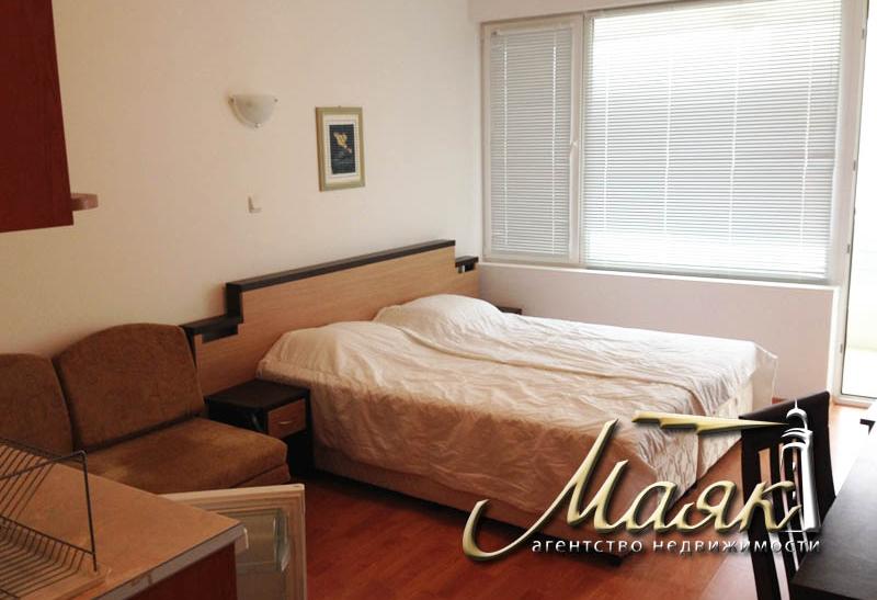 Предлагается к продаже меблированная студия в новом районе города Бургас - Сарафово