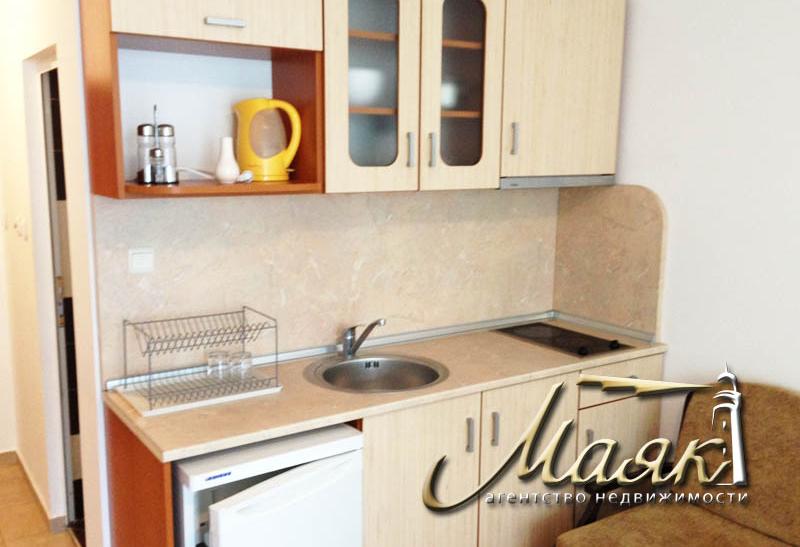 Предлагается к продаже меблированная студия в новом районе города Бургас - Сарафово