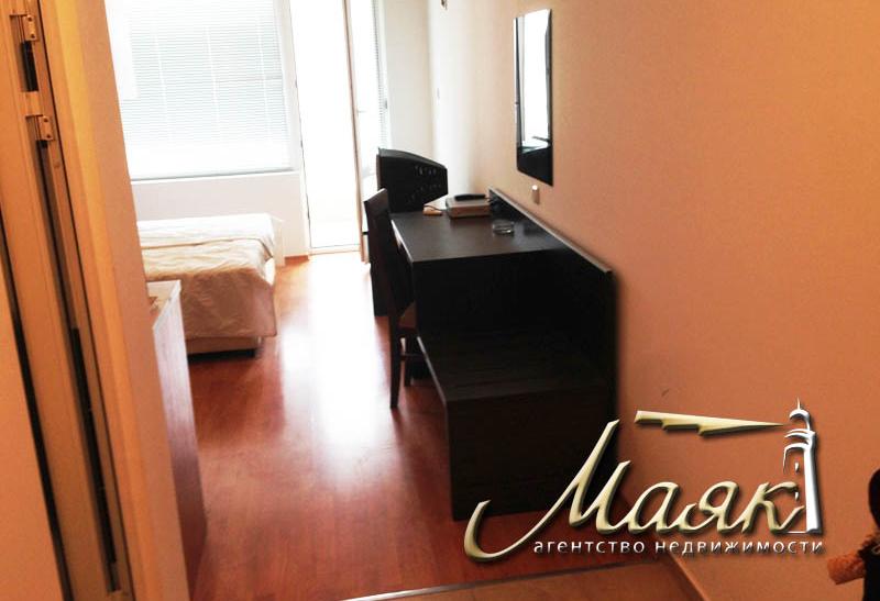 Предлагается к продаже меблированная студия в новом районе города Бургас - Сарафово