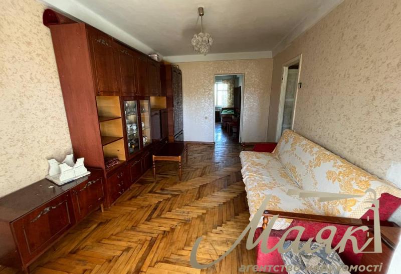 продам 2-к.кв.Правий берег,вул.Щаслива,Правобереж.ринок
