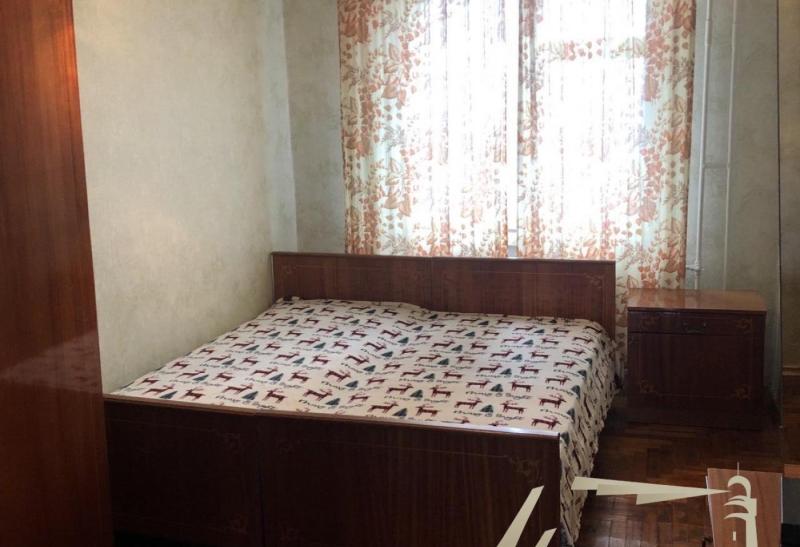 продам 2-к.кв.Правий берег,вул.Щаслива,Правобереж.ринок