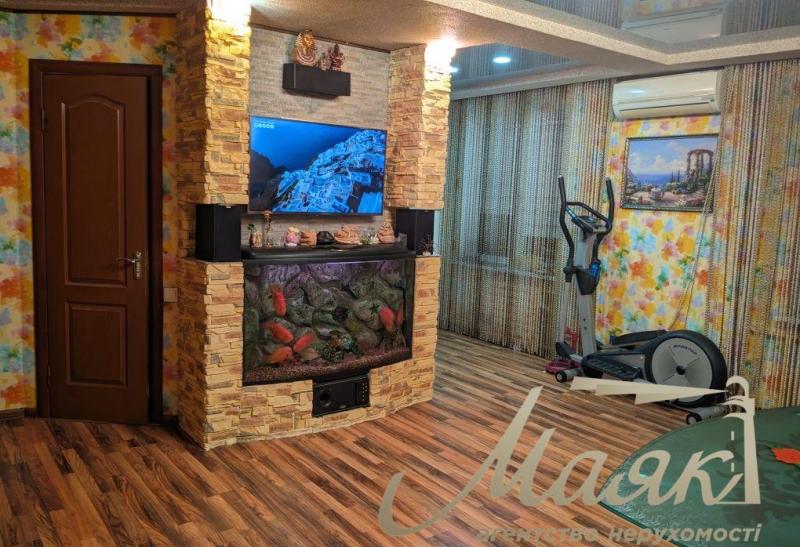 продам 2-к.кв.7/9,Сорочинська. Студія