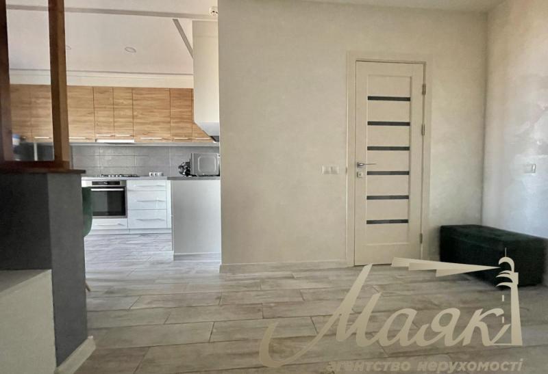 Продажа 2к квартиры 60 кв. м на вул. Поштова,119 