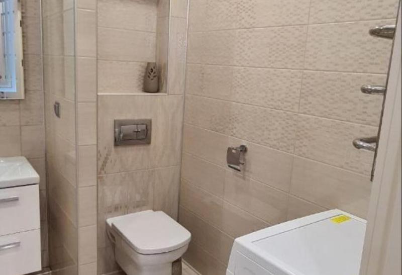 Продажа 2к квартиры 60 кв. м на вул. Поштова,119 