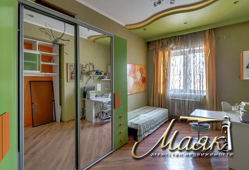 Предлагается к продаже дом в Бородинском районе.