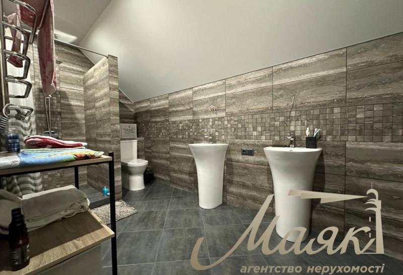 ексклюзивний будинок в с-щі Володимирівське,