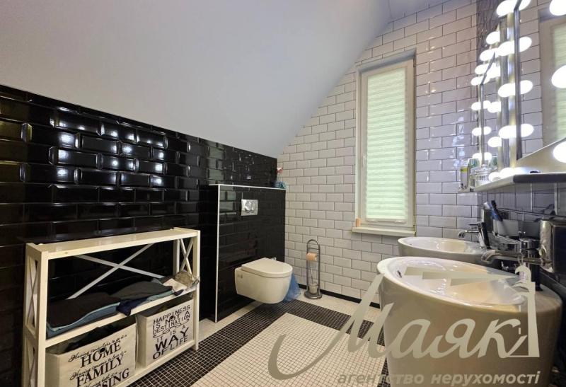 ексклюзивний будинок в с-щі Володимирівське,