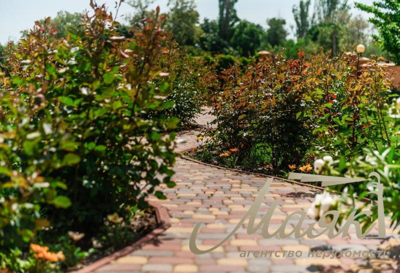 Будинок у центрі міста.