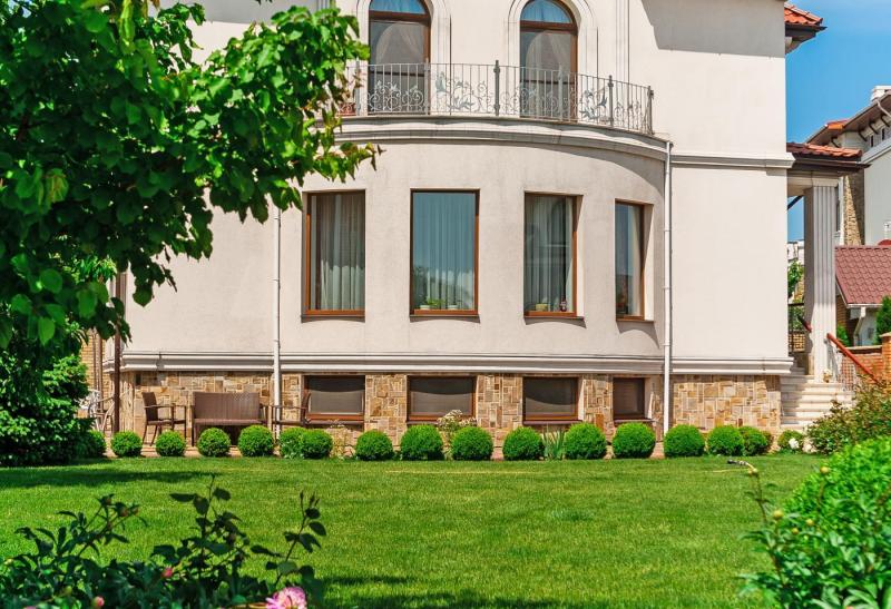 Будинок у центрі міста.